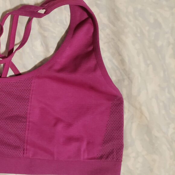Workout Bra with cute multi-straps in Plum  Size M - Picture 4 of 4